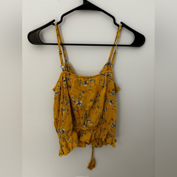 Hollister floral yellow top - Picture 2 of 3